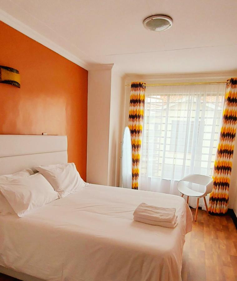Pleasant Nest Homestay Near Jkia Airport And Sgr Station Nairobi Exterior photo